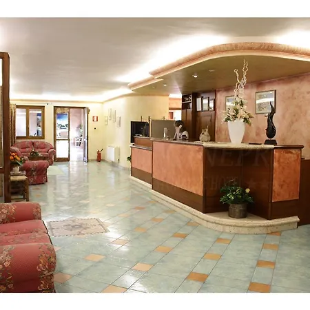 Hotel I Ginepri 3*